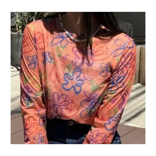 MAHINAが着用しているHELLO.SANFRANCISCOのロンT