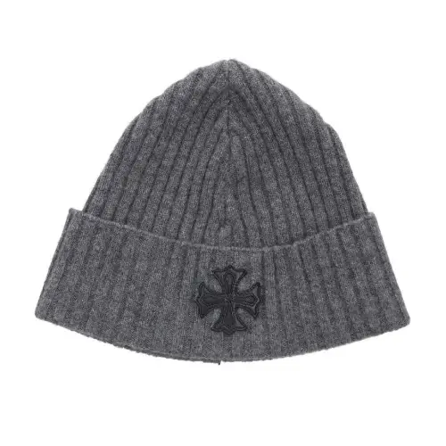 山田涼介が着用しているChrome Heartsのニット帽