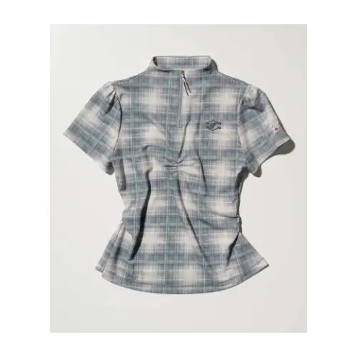 JISOOが着用しているSCULPTORのTシャツ