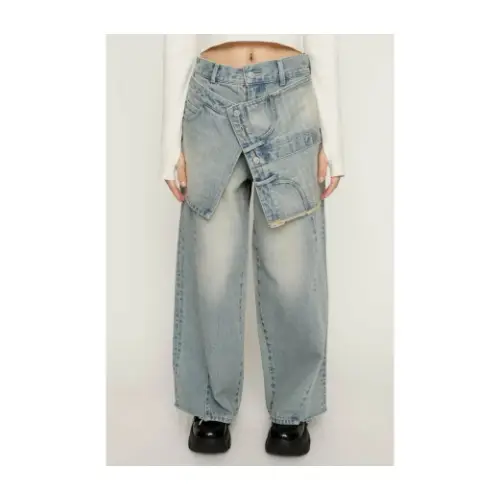 本田翼が着用しているSLYのパンツ（ロング）