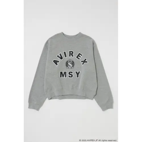 エアが着用しているAVIREXのスウェット