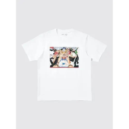 NAOKOが着用しているUNIQLOのTシャツ