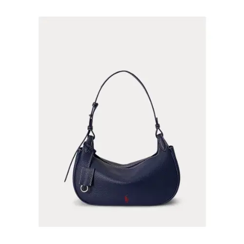 サナが着用しているPOLO RALPH LAURENのショルダーバッグ