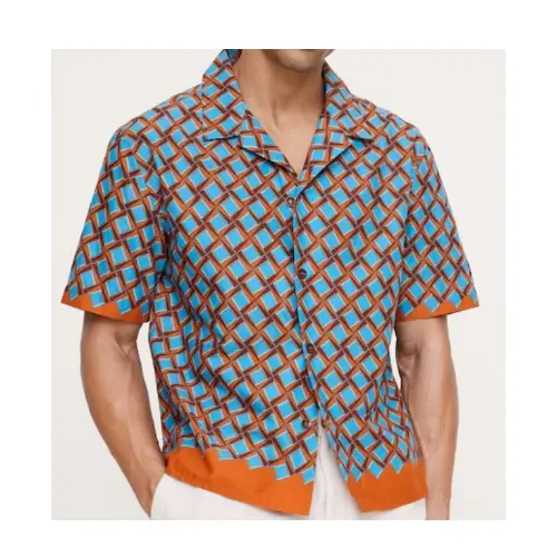 HIKAKINが着用しているBANANA REPUBLICのシャツ・ブラウス