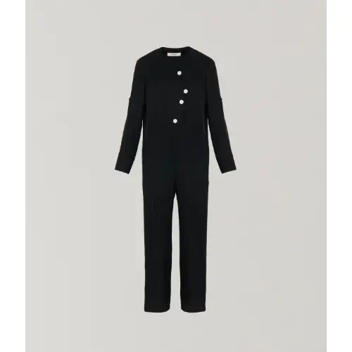 井川遥が着用しているAKIRANAKAのオーバーオール・つなぎ