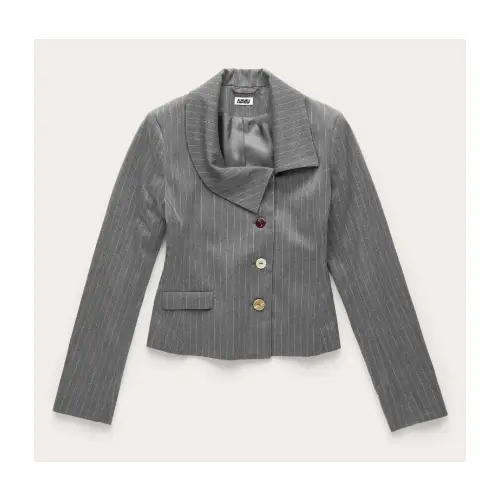 広瀬すずが着用しているAvavavのジャケット全般