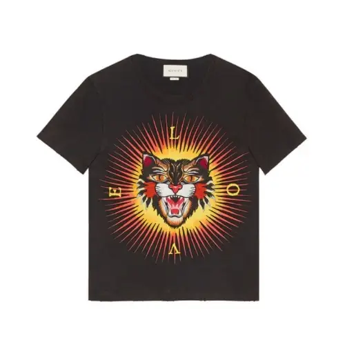 黒木華が着用しているGUCCIのTシャツ