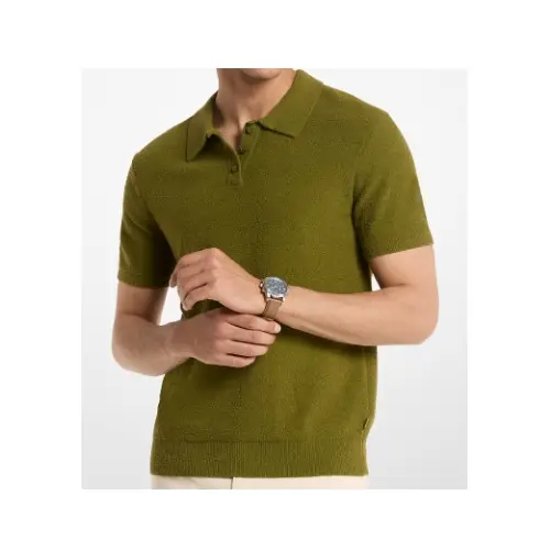 山中柔太朗が着用しているMICHAEL KORSのポロシャツ