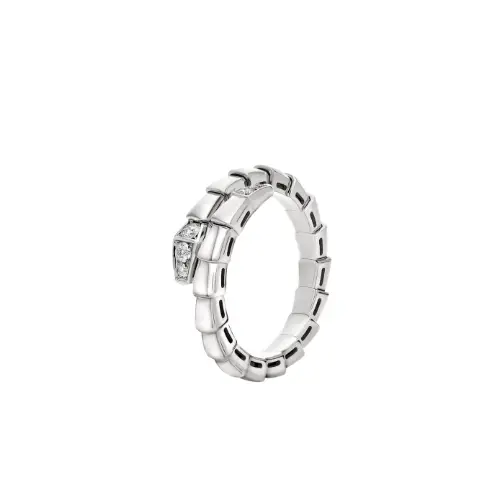 山中柔太朗が着用しているBVLGARIのリング