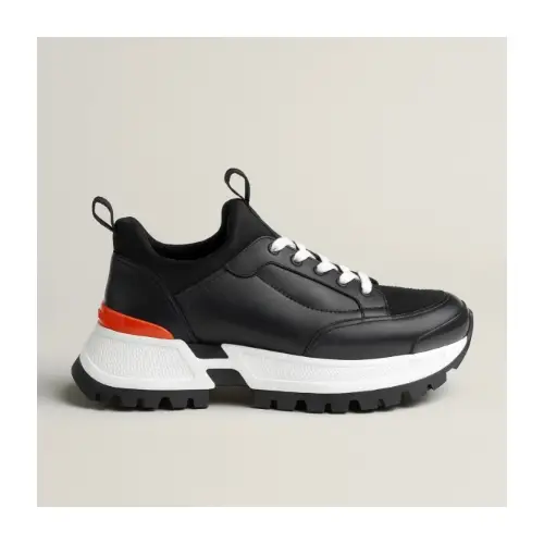 魔裟斗が着用しているHERMESのスニーカー