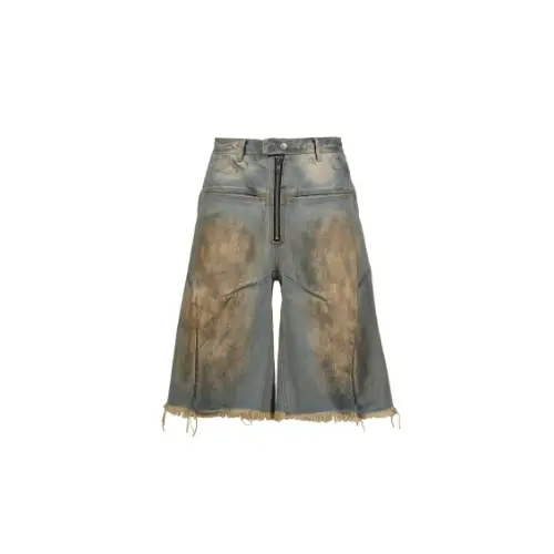 SHUNTOが着用しているFILTHのパンツ（ショート）