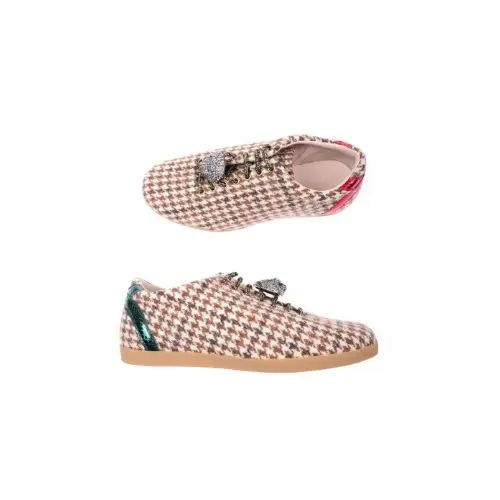 山中柔太朗が着用しているGUCCIのスニーカー