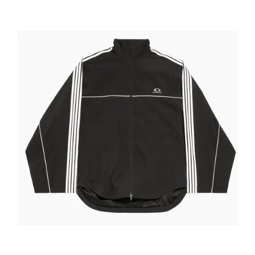 浅見めいが着用しているBalenciagaのジャケット全般
