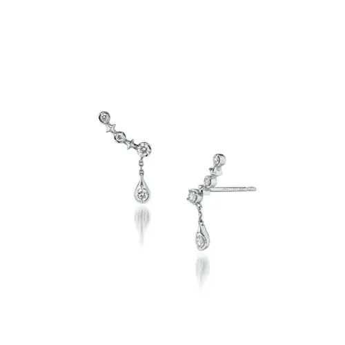 吉岡里帆が着用しているStar Jewelryのピアス