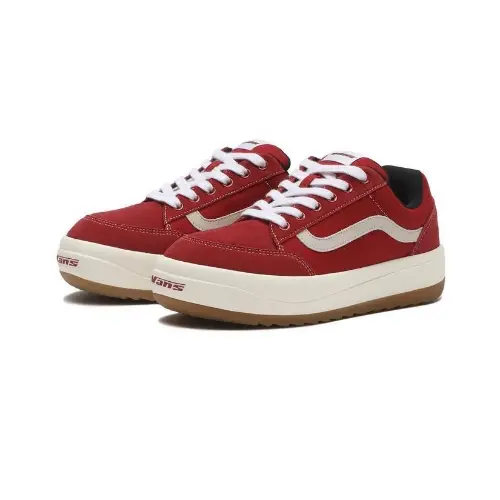 エアが着用しているVANSのスニーカー