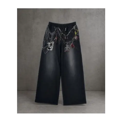 フィリックスが着用しているDoubletのパンツ（ロング）