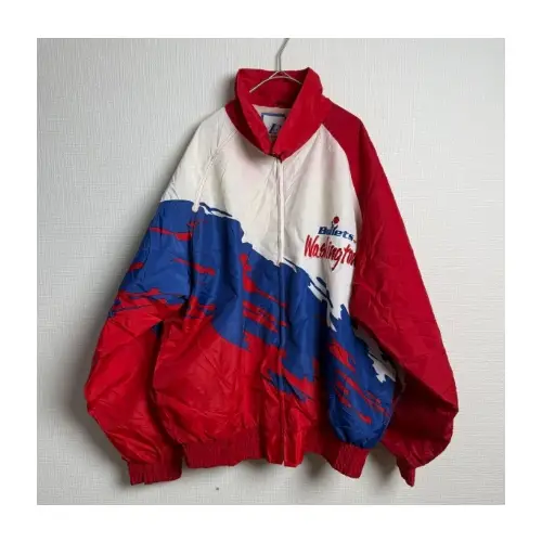 MANATOが着用しているVINTAGEのキャップ