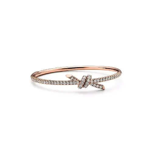 河合優実が着用しているTiffany & Co.のブレスレット