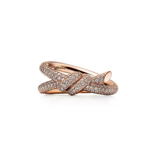 河合優実が着用しているTiffany & Co.のリング