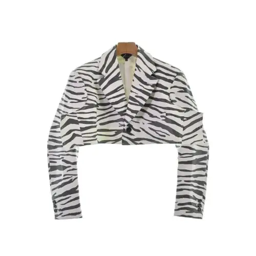 河合優実が着用しているCOMME des GARÇONSのジャケット全般