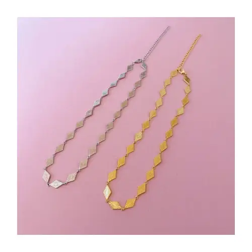 かすが着用している89xiiitokyoのネックレス