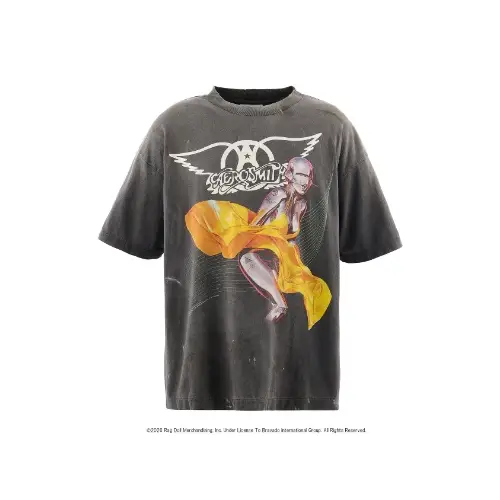 長尾謙杜が着用しているSAINT MxxxxxxのTシャツ