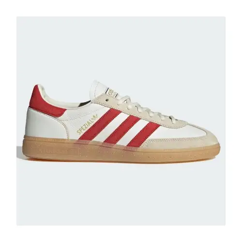 フィリックスが着用しているadidasのスニーカー