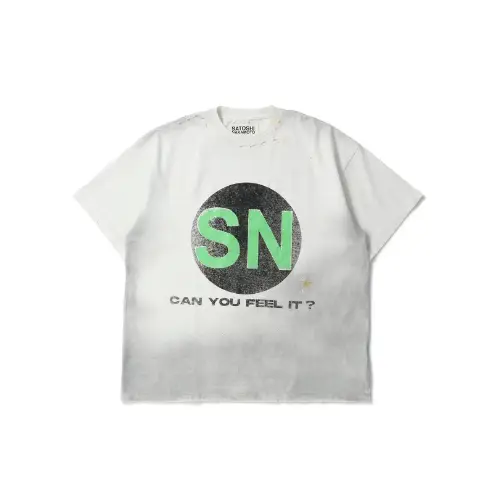 SHUNTOが着用しているSATOSHI NAKAMOTOのTシャツ