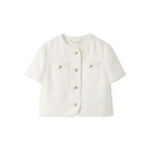 出口夏希が着用しているCELFORDのジャケット全般