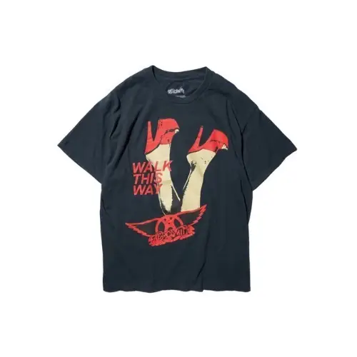 佐野勇斗が着用しているTHRIFTY LOOKのTシャツ