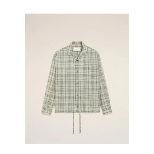 木全翔也が着用しているAMI Parisのシャツ・ブラウス