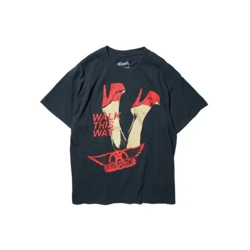 佐野勇斗が着用しているTHRIFTY LOOKのTシャツ