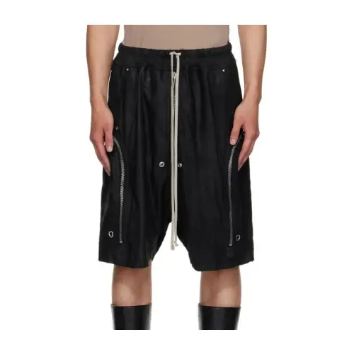 フィリックスが着用しているRick Owensのパンツ（ショート）