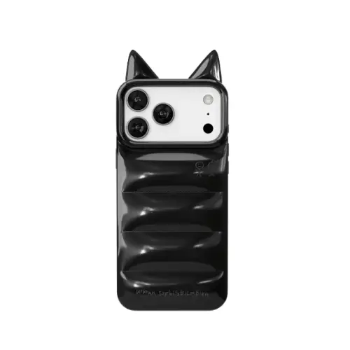 タケヤキ翔が着用しているUrban Sophisticationのスマホケース