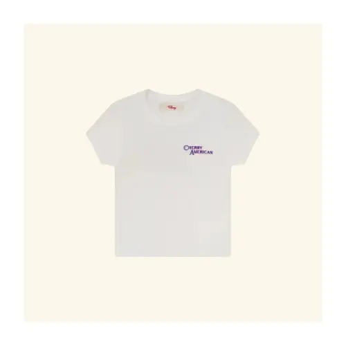 中町綾が着用しているCherry Los AngelesのTシャツ