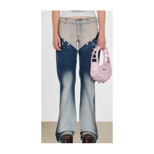 JISOOが着用しているHeaven by Marc Jacobsのパンツ（ロング）