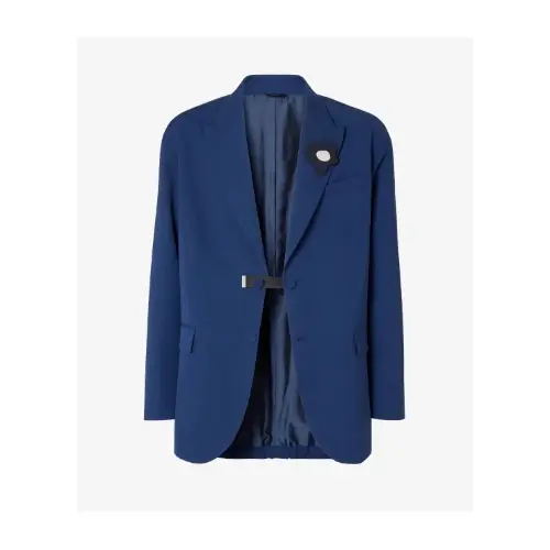 SOTAが着用しているFENDIのジャケット全般