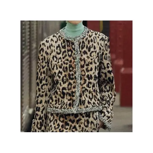 G-DRAGONが着用しているCHANELのジャケット全般