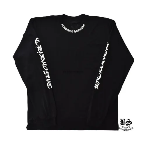 RIKUが着用しているChrome HeartsのTシャツ