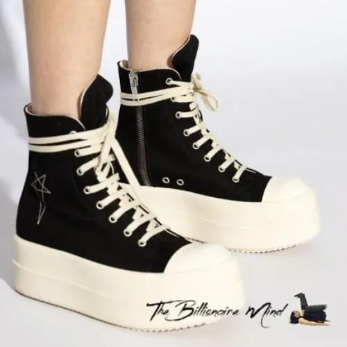 MAYUKAが着用しているRick Owens Drkshdwのスニーカー