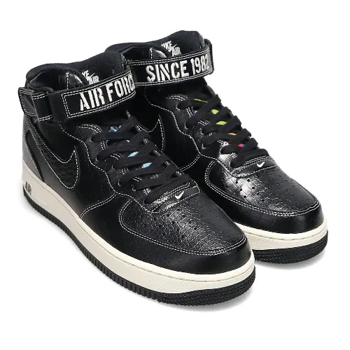 鈴木福が着用しているNIKEのスニーカー