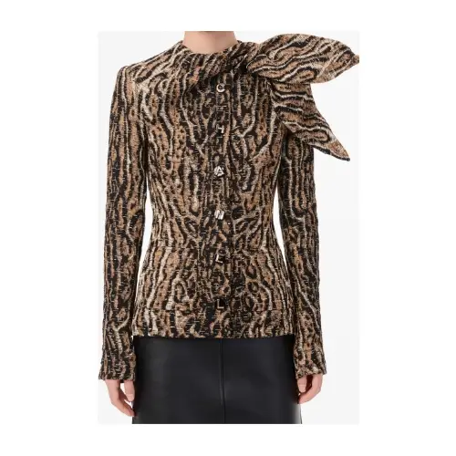 ジェニーが着用しているCHANELのジャケット全般