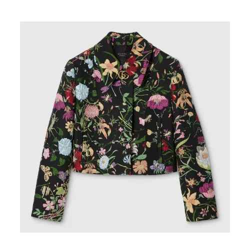 イソが着用しているGUCCIのジャケット全般