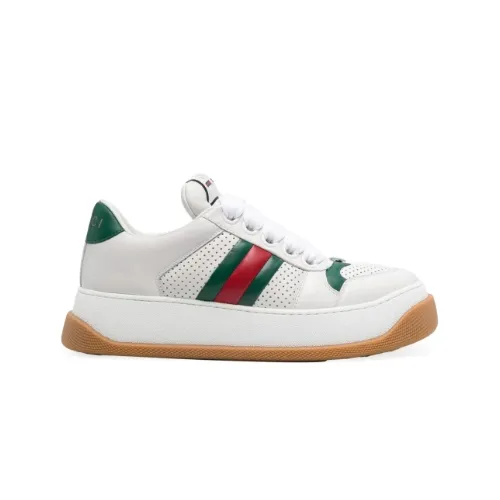 ジンが着用しているGUCCIのスニーカー