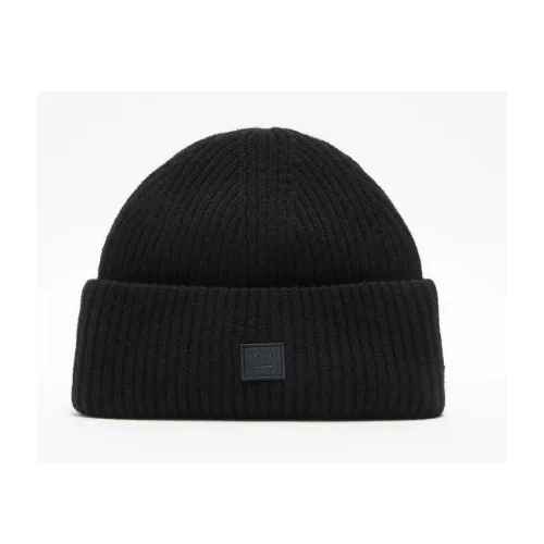 シュガが着用しているAcne Studiosのニット帽