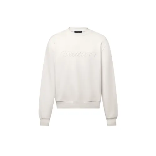 J-HOPEが着用しているLOUIS VUITTONのスウェット