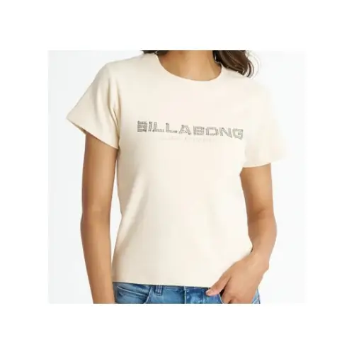 エアが着用しているBILLABONGのTシャツ