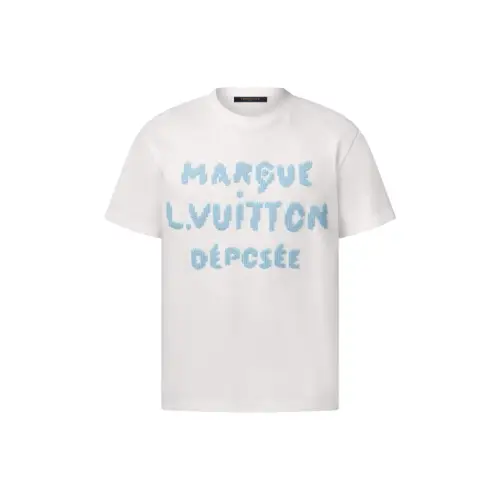 平野紫耀が着用しているLOUIS VUITTONのTシャツ