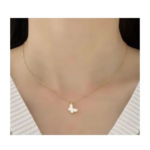 大谷映美里が着用しているVan Cleef & Arpelsのネックレス