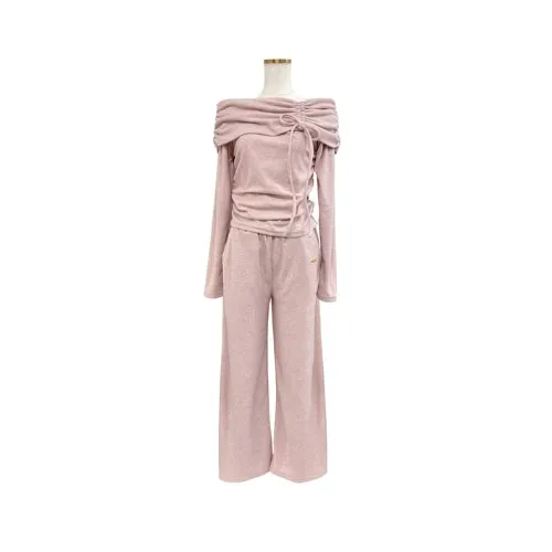 大谷映美里が着用しているRosé Museのセットアップ